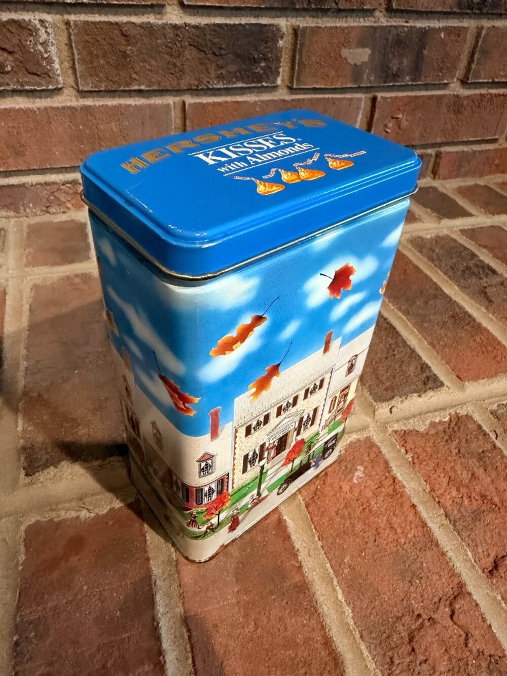 Hershey's Kisses Vintage Tin